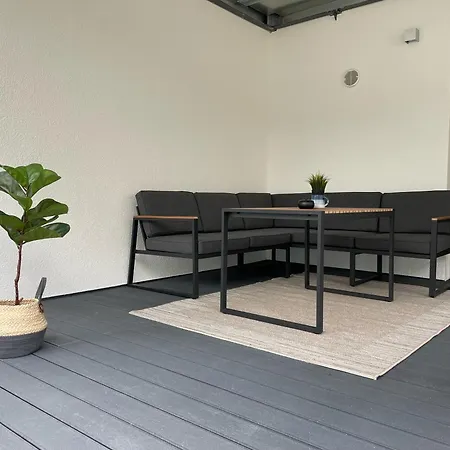 Homebase Am Schloss - Perfekt Fuer Gruppen - 4 - 1 Haus Montabaur