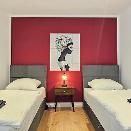 Homebase Am Schloss - Perfekt Fuer Gruppen - 4 - 1 Haus Prázdninový dům