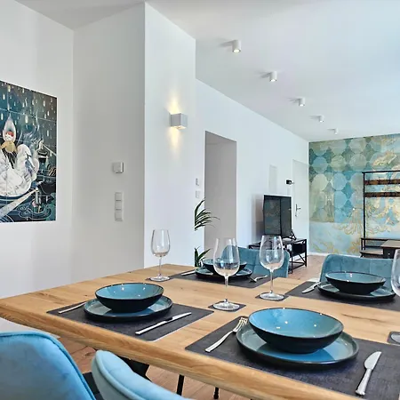 Homebase Am Schloss - Perfekt Fuer Gruppen - 4 - 1 Haus * 몬타바우르