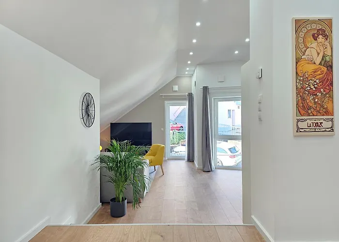 Homebase Am Schloss - Perfekt Fuer Gruppen - 4 - 1 Haus 度假居 *