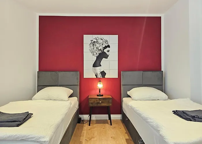 Homebase Am Schloss - Perfekt Fuer Gruppen - 4 - 1 Haus 度假居