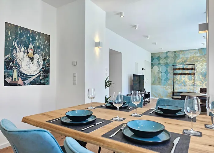 Homebase Am Schloss - Perfekt Fuer Gruppen - 4 - 1 Haus * Montabaur