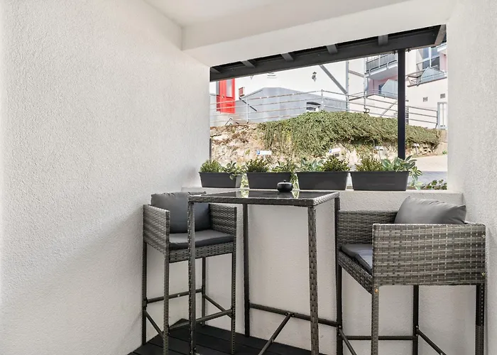 Homebase Am Schloss - Perfekt Fuer Gruppen - 4 - 1 Haus *